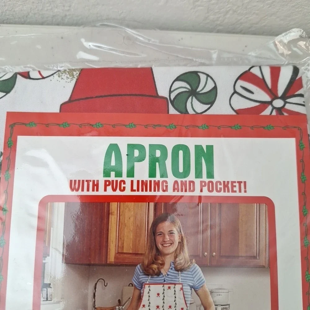 Vintage American Mills Bib Christmas Apron W/ Pocket Tree Mushroom Candies NEW